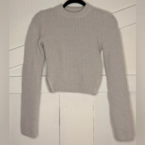Zara Women's Light Gray Ribbed Sweater